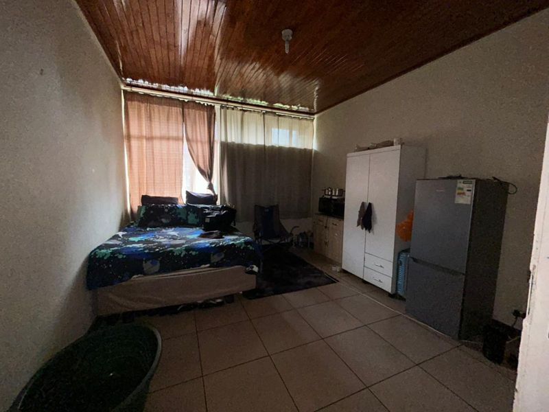 Apartment For Sale in Muckleneuk - Photo 8