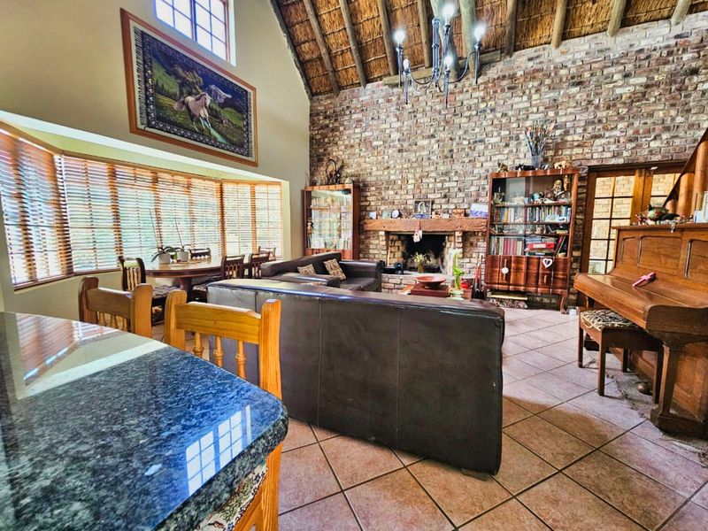 House For Sale in Heather Park - Photo 8