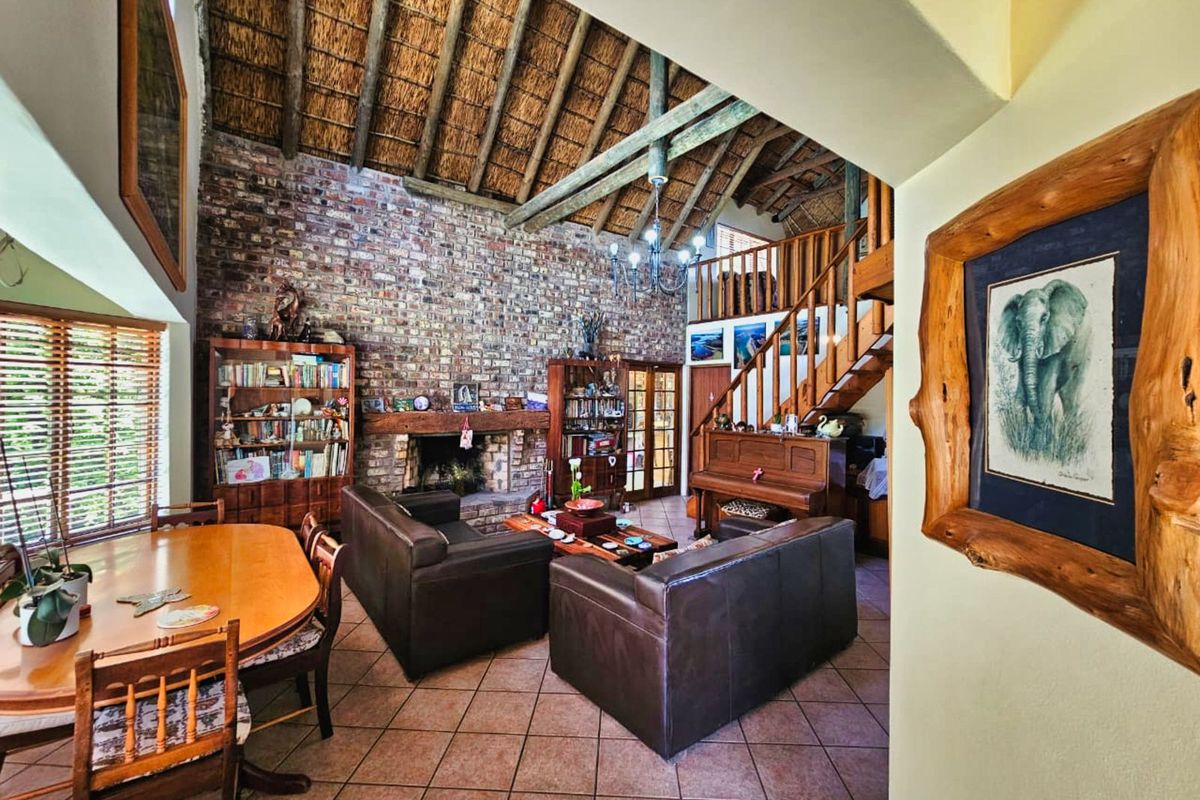 House For Sale in Heather Park - Photo 3