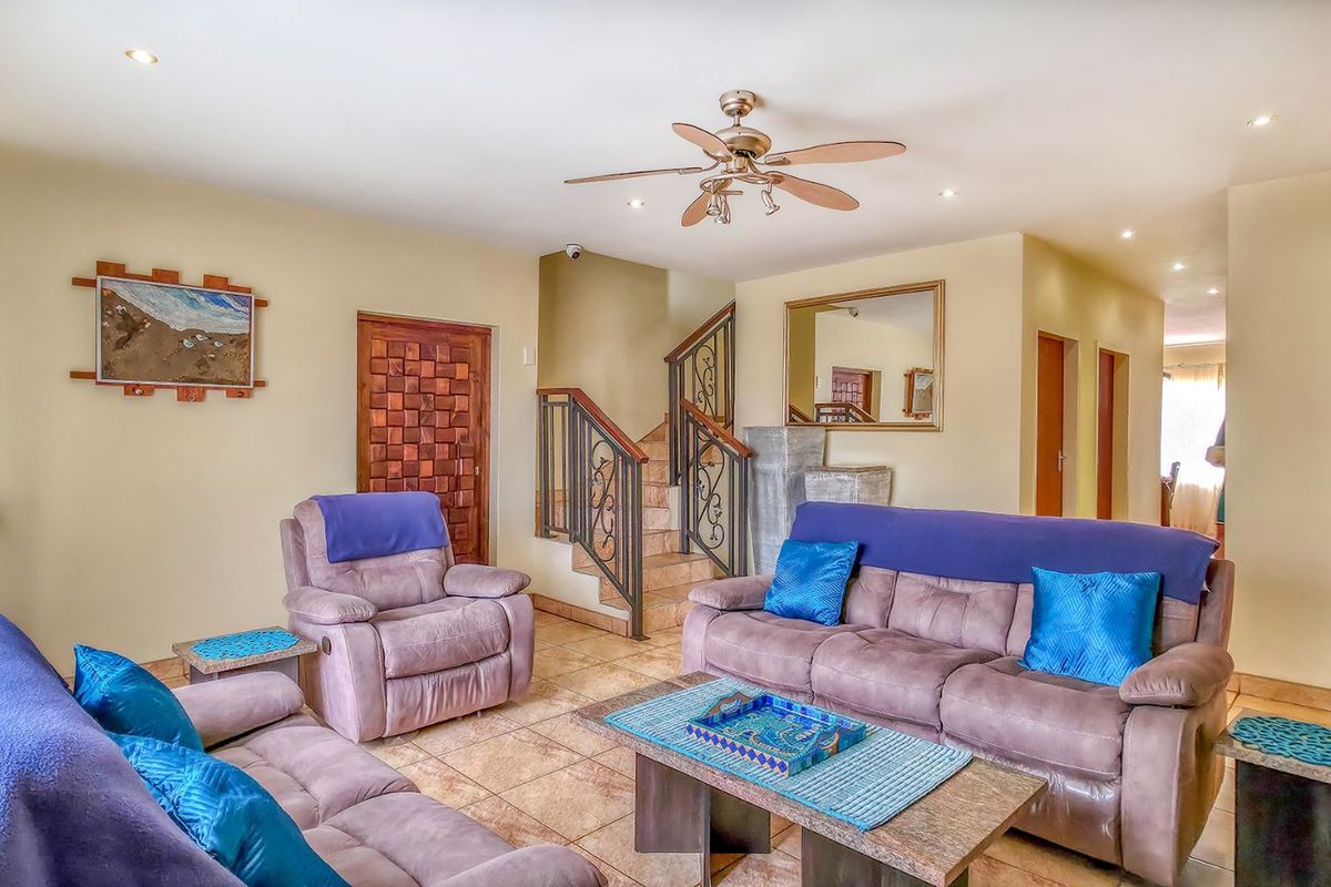 House For Sale in Witpoortjie - Photo 4