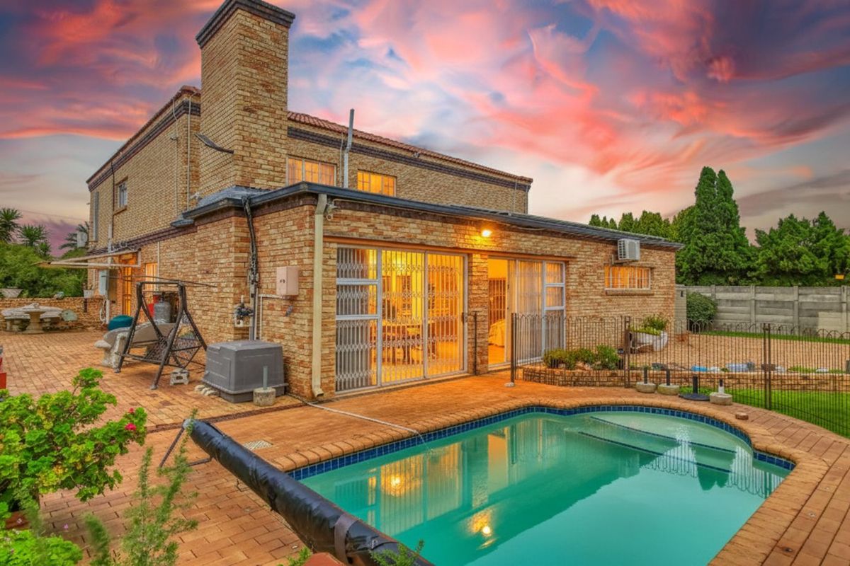 House For Sale in Witpoortjie - Photo 3