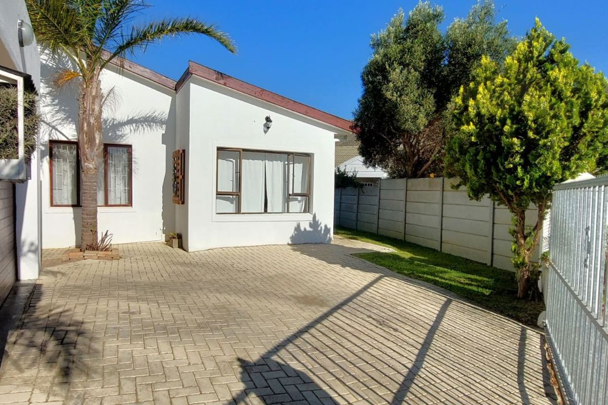 House For Sale in Admirals Park - Photo 4