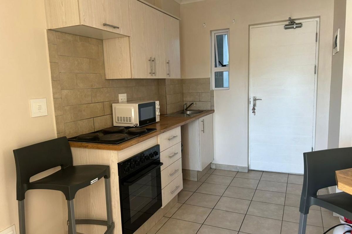 Apartment For Sale in Highbury - Photo 4