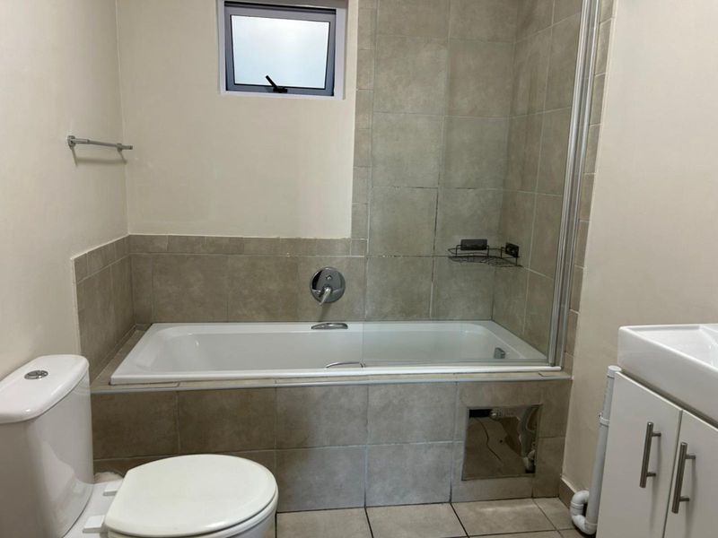 Apartment For Sale in Highbury - Photo 7