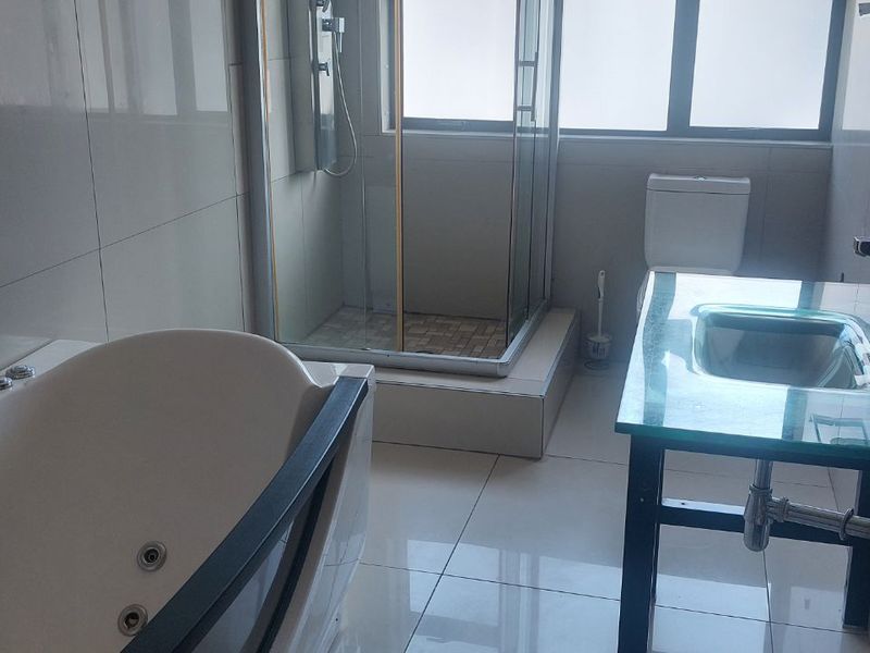 House For Sale in Bendor - Photo 9