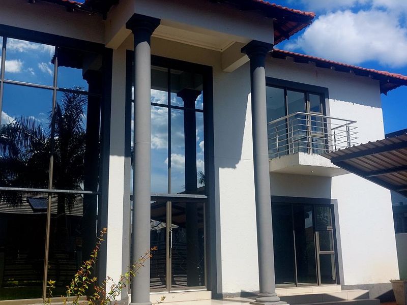 House For Sale in Bendor - Photo 3