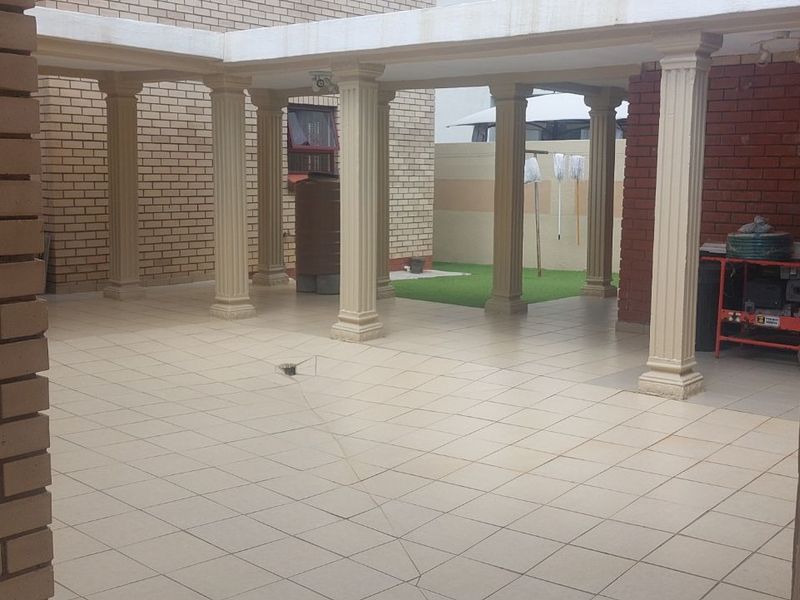 House For Sale in Bendor - Photo 4