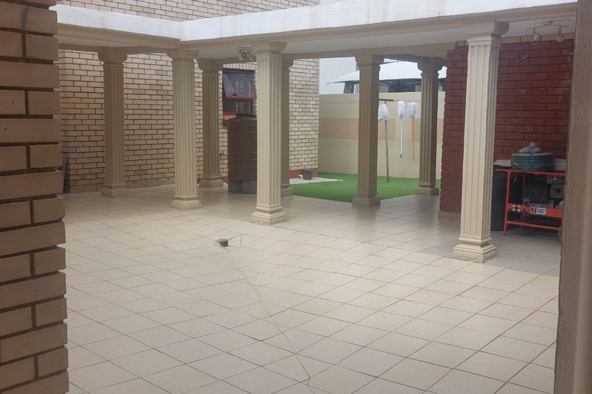 House For Sale in Bendor - Photo 4