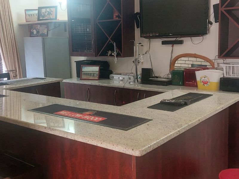 House For Sale in Bendor - Photo 10