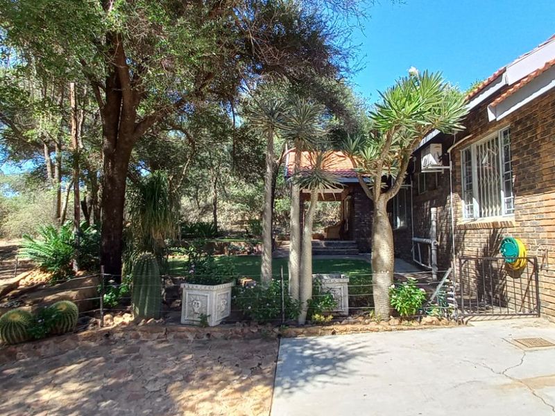 House For Sale in Leeupoort - Photo 2