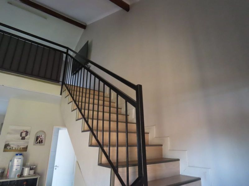 Townhouse For Sale in Hennopspark - Photo 8