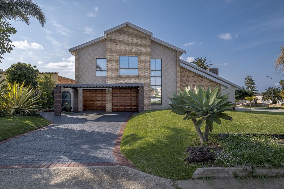House For Sale in Bluewater Bay - Photo 3