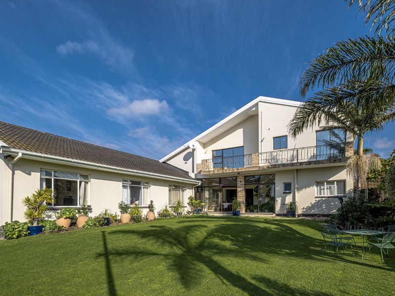 House For Sale in Bluewater Bay - Photo 2