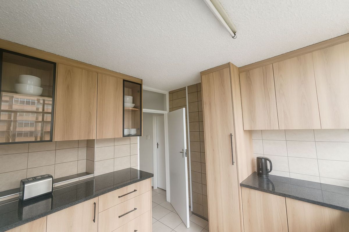 Apartment For Sale in Arcadia - Photo 2