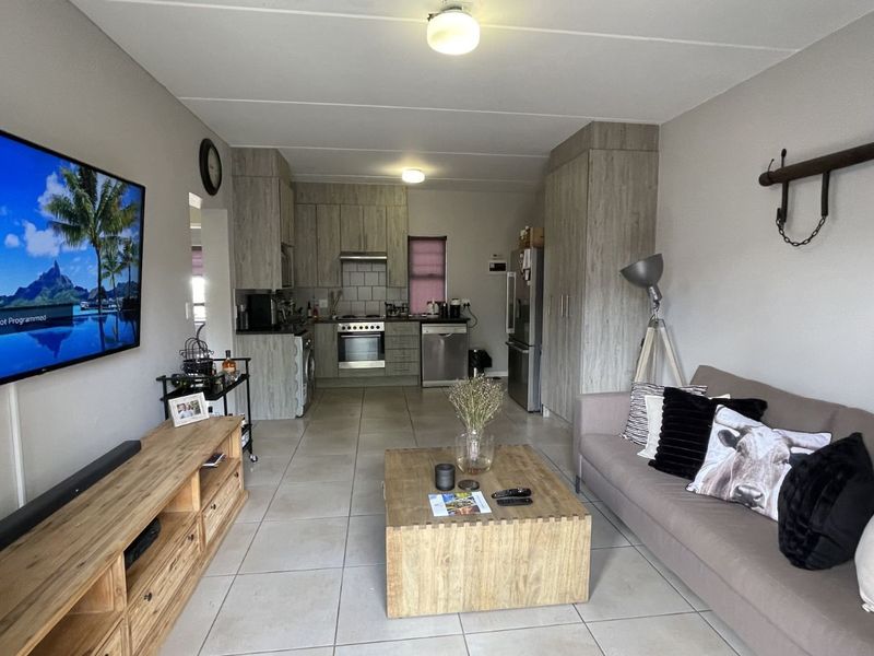 Townhouse For Sale in Atlasville - Photo 8