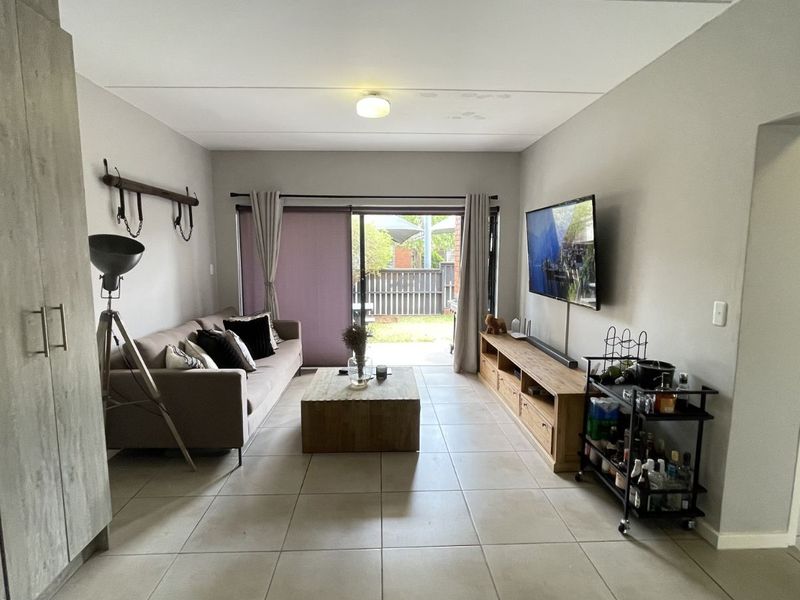 Townhouse For Sale in Atlasville - Photo 4