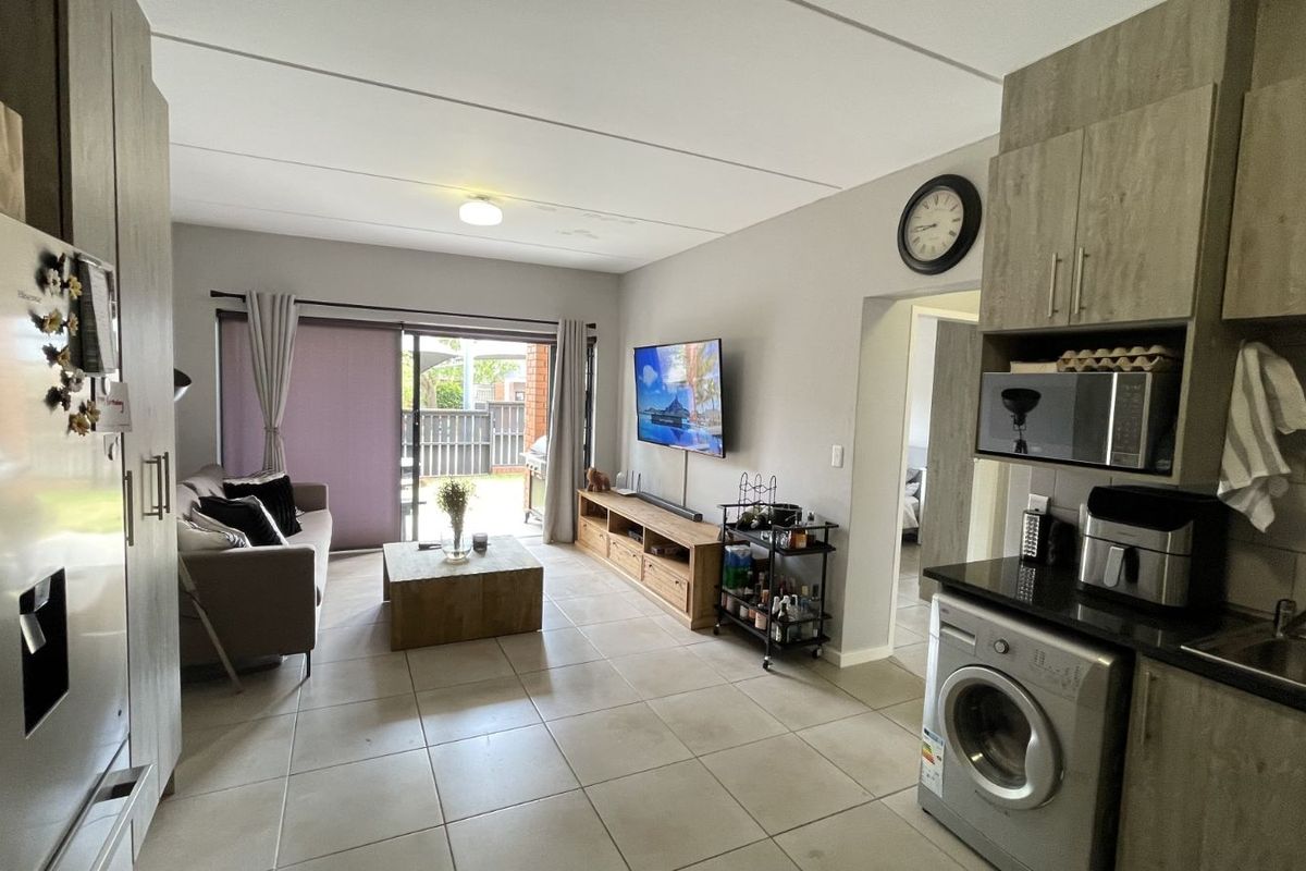 Townhouse For Sale in Atlasville - Photo 3