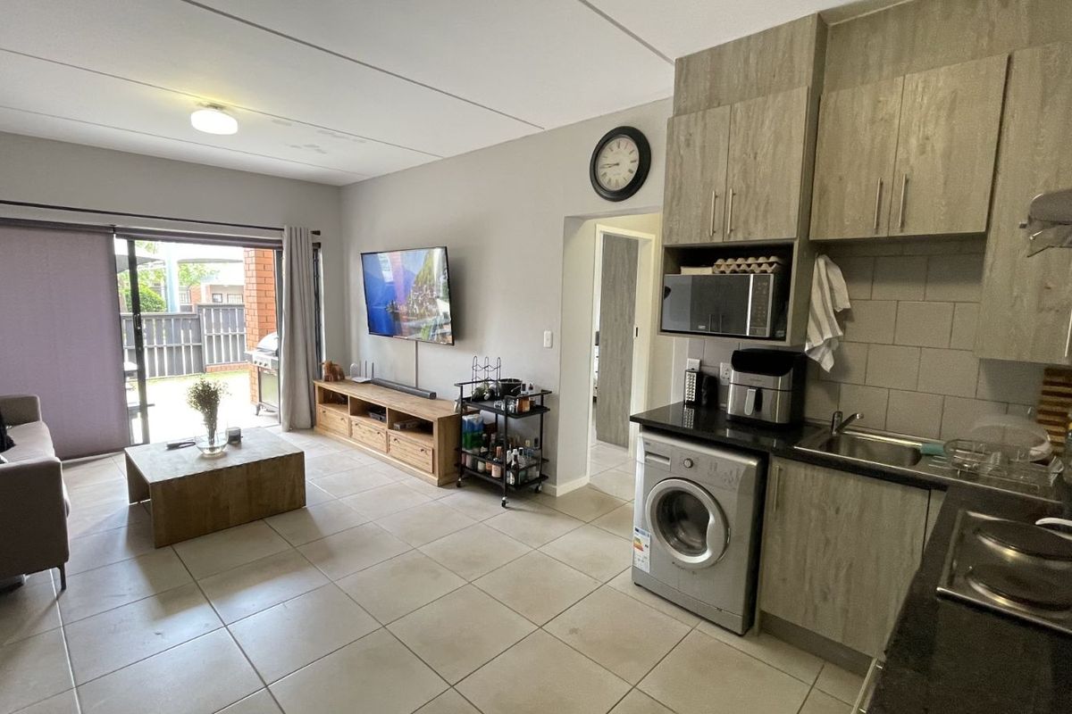 Townhouse For Sale in Atlasville - Photo 5