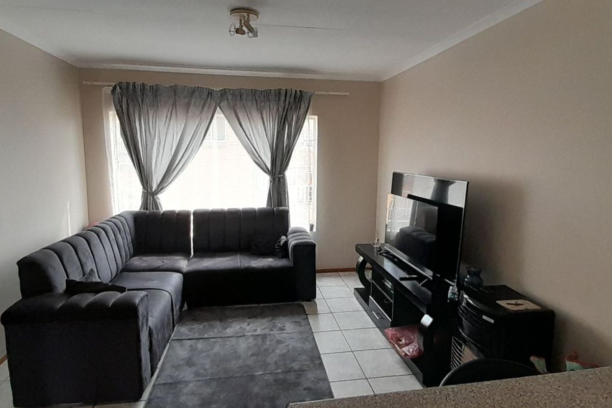 Apartment For Sale in Kenmare - Photo 4