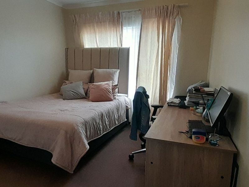 Apartment For Sale in Kenmare - Photo 5