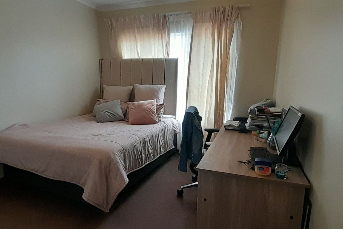 Apartment For Sale in Kenmare - Photo 5