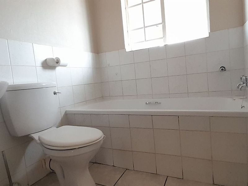 Apartment For Sale in Kenmare - Photo 8