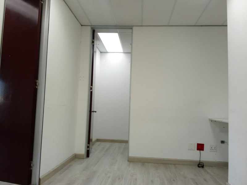 Commercial To Rent in Sandton Central - Photo 3