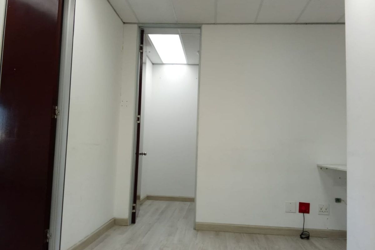 Commercial To Rent in Sandton Central - Photo 3