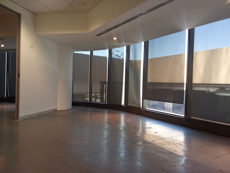 Commercial To Rent in Sandton Central - Photo 8