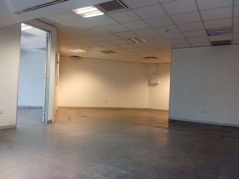 Commercial To Rent in Sandton Central - Photo 5