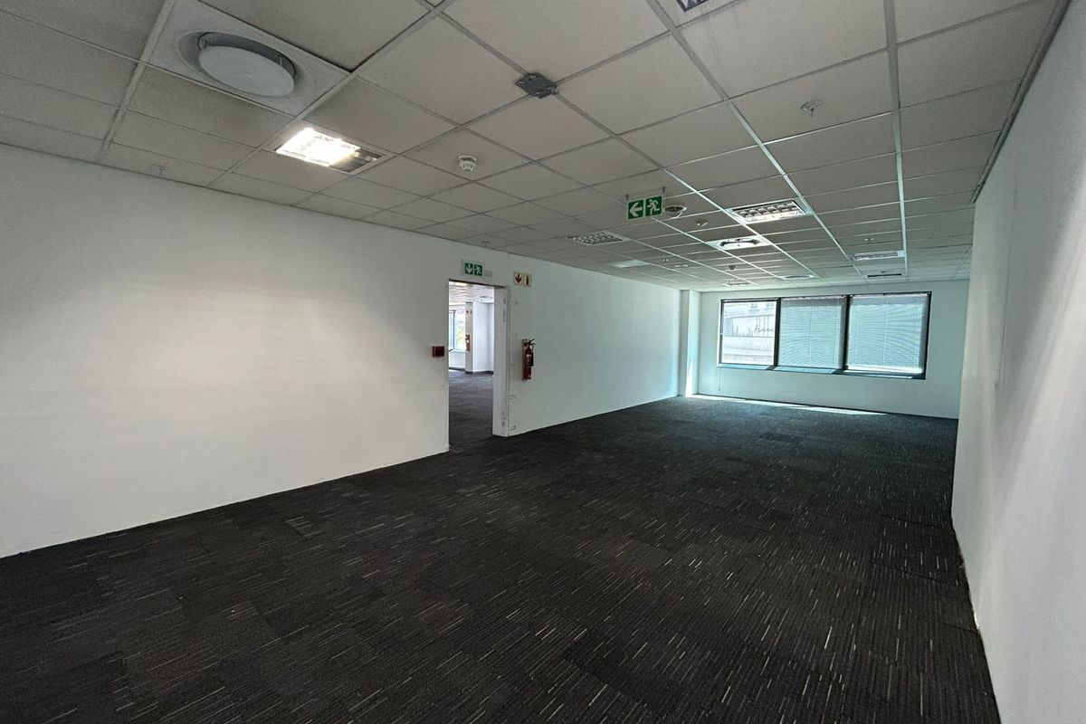 Commercial To Rent in Sandton Central - Photo 4