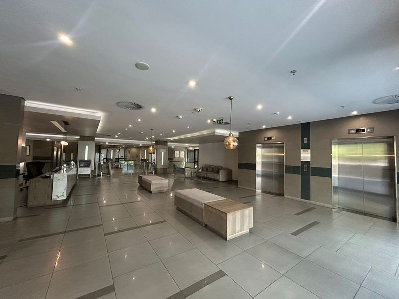Commercial To Rent in Sandton Central - Photo 2