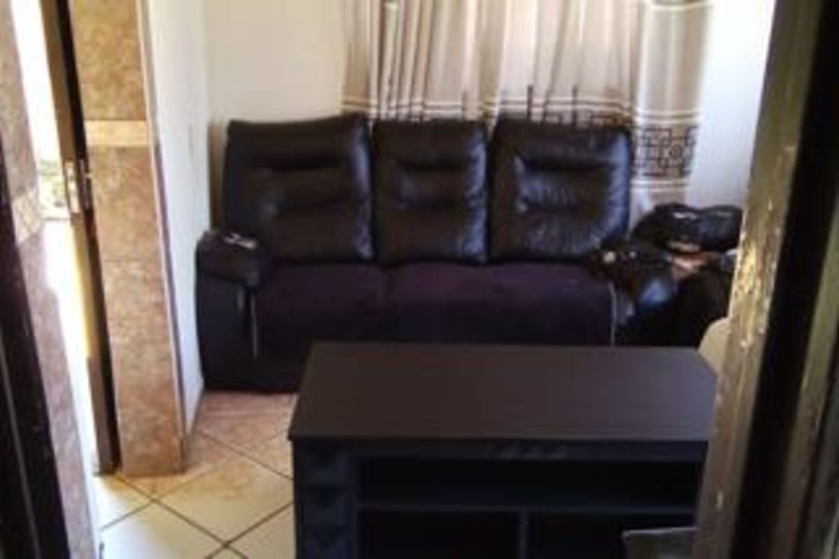 House For Sale in Hammanskraal Central - Photo 5