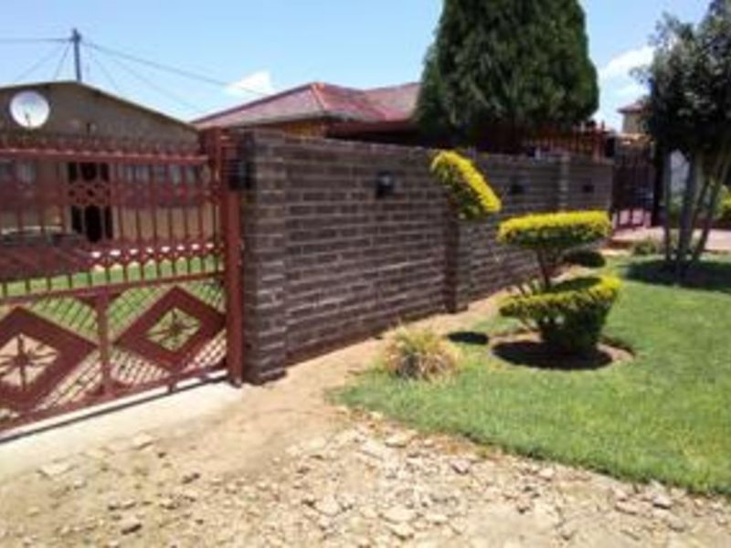 House For Sale in Hammanskraal Central - Photo 3