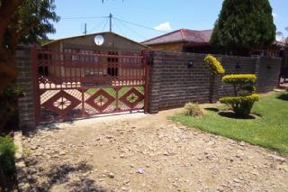 House For Sale in Hammanskraal Central - Photo 2