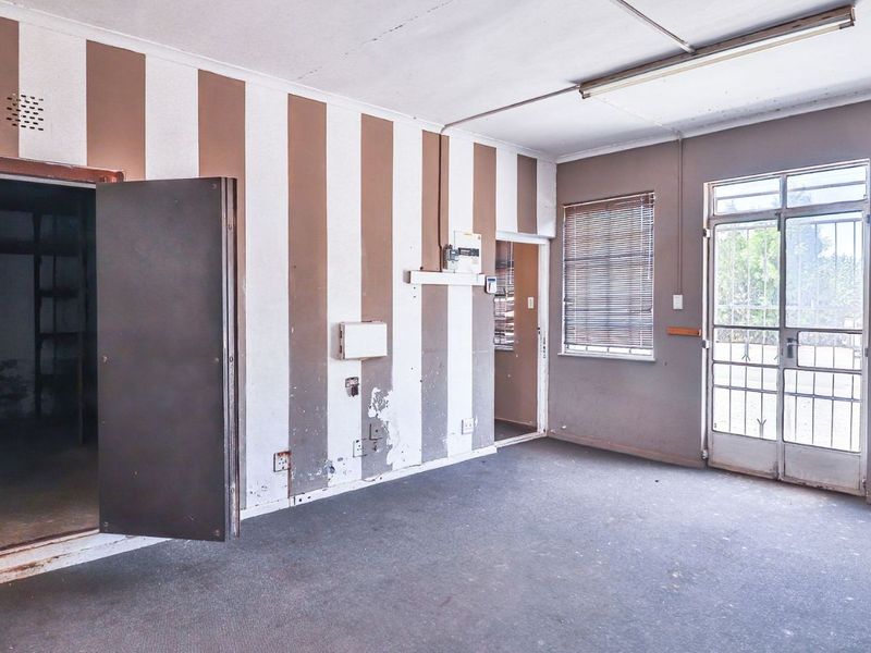 Industrial For Sale in Bonnievale Central - Photo 9