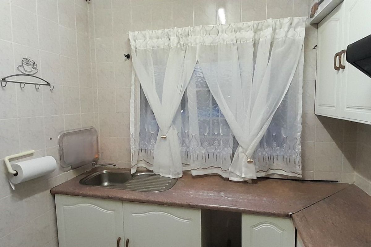 Apartment For Sale in Florida - Photo 2