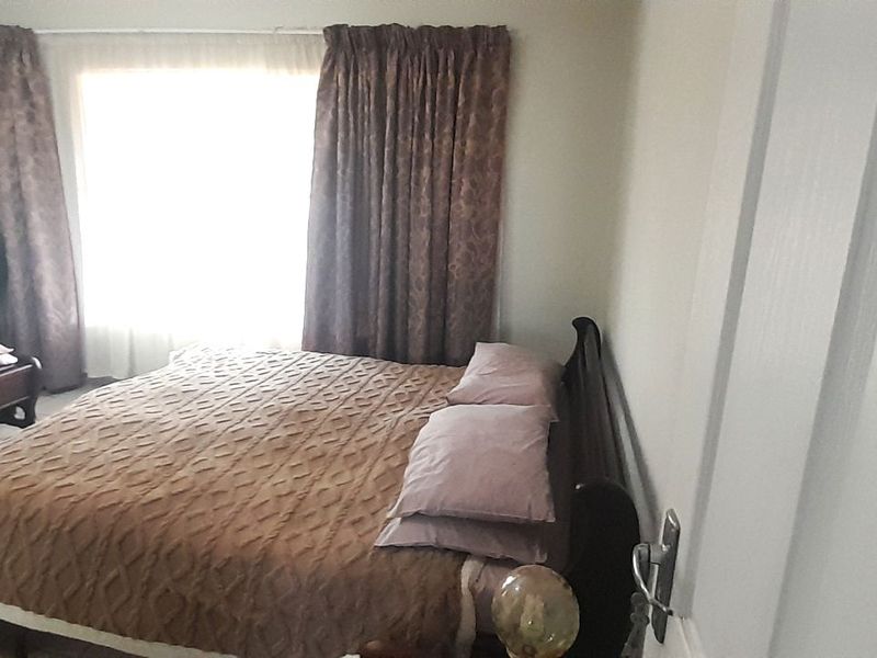 Townhouse For Sale in Noordheuwel - Photo 6