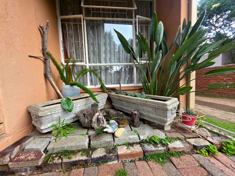 House For Sale in Secunda Central - Photo 2