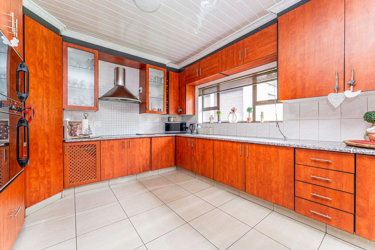 House For Sale in Breaunanda - Photo 2