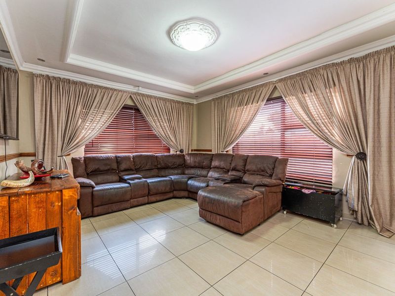 House For Sale in Breaunanda - Photo 5