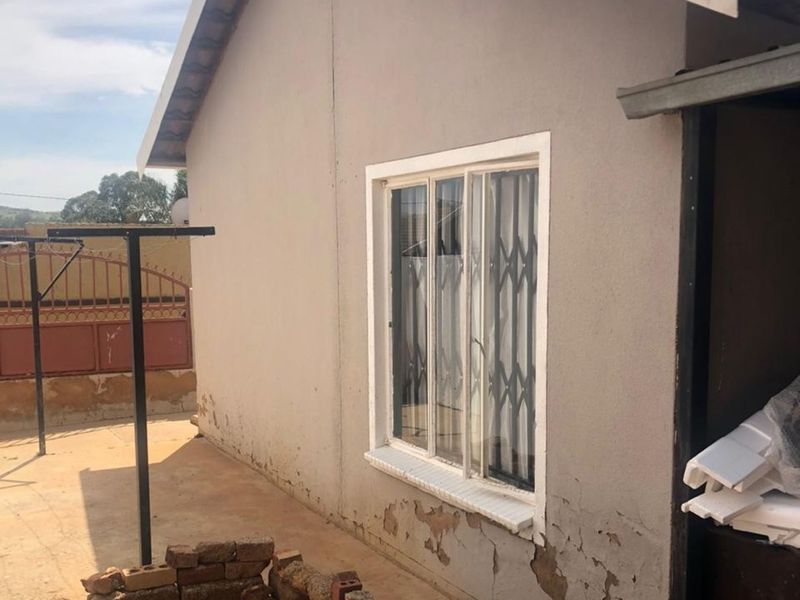 House For Sale in Mahube Valley - Photo 3