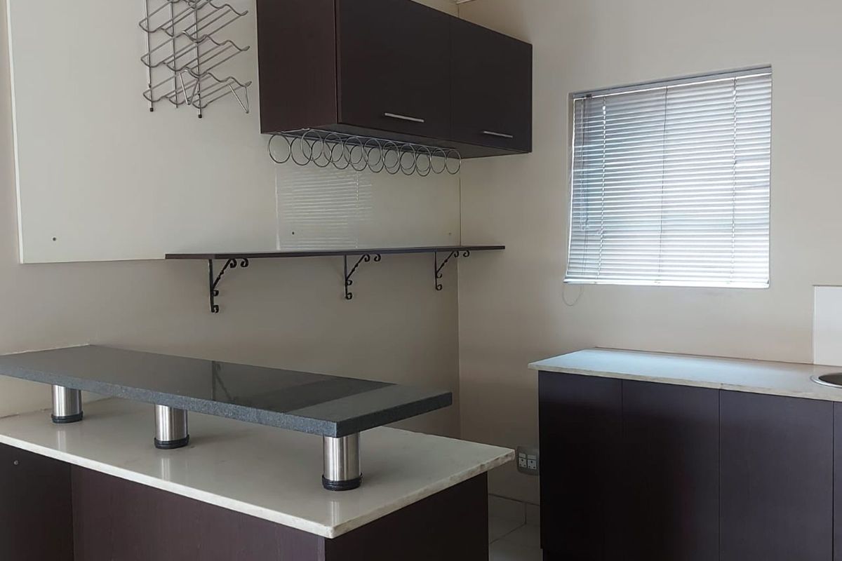 House For Sale in Savannah Country Estate - Photo 4