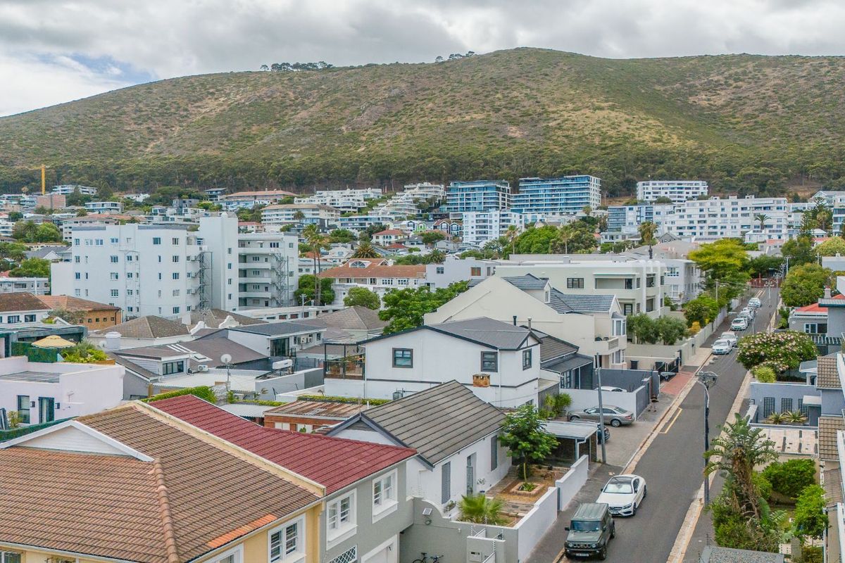 House For Sale in Sea Point - Photo 4