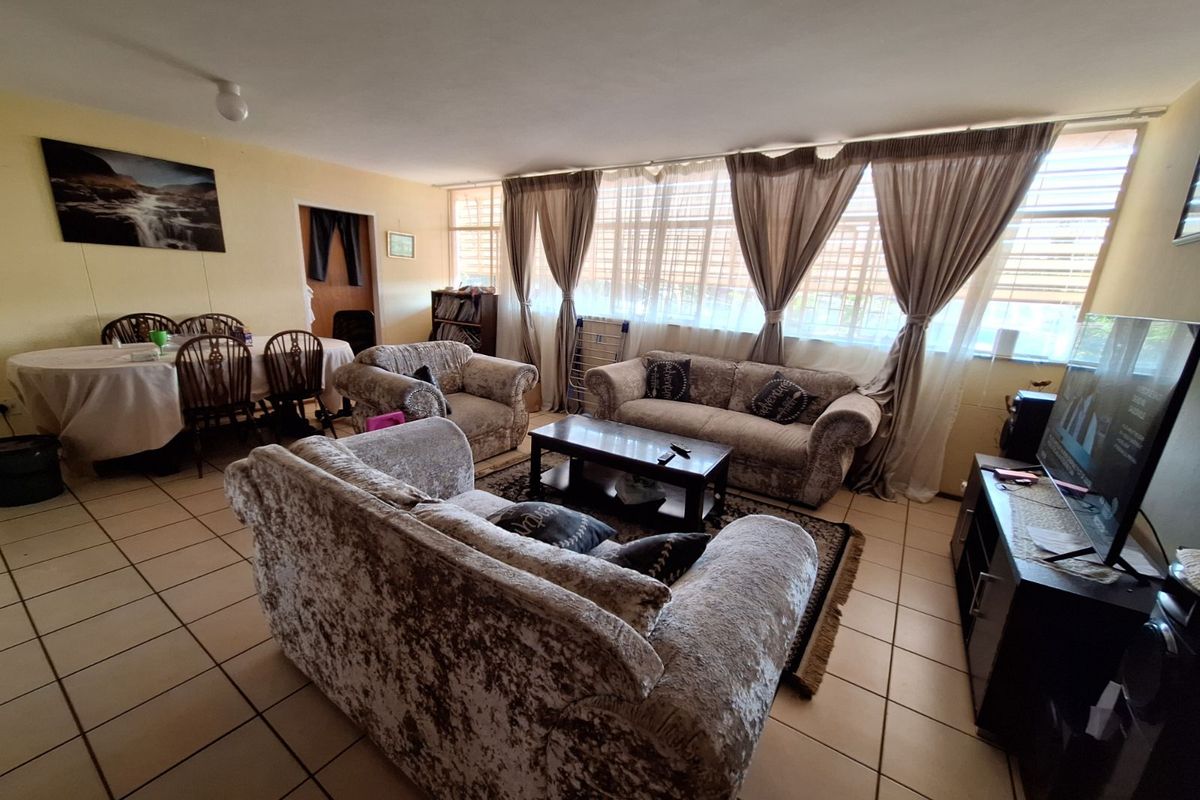 Apartment For Sale in Wonderboom South - Photo 4