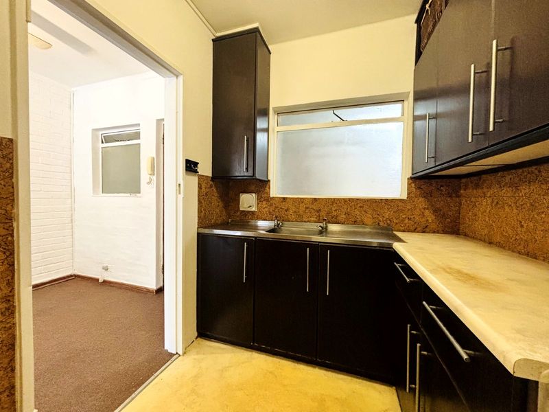 Apartment For Sale in St Georges Park - Photo 7