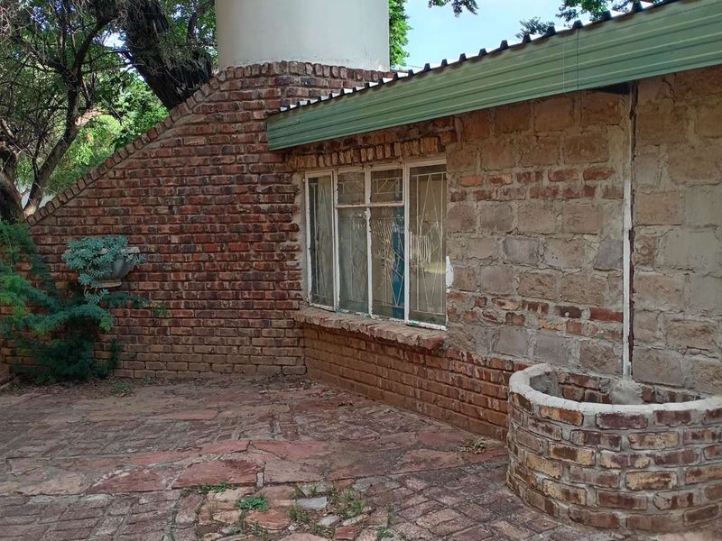 House For Sale in Christiana Central - Photo 3