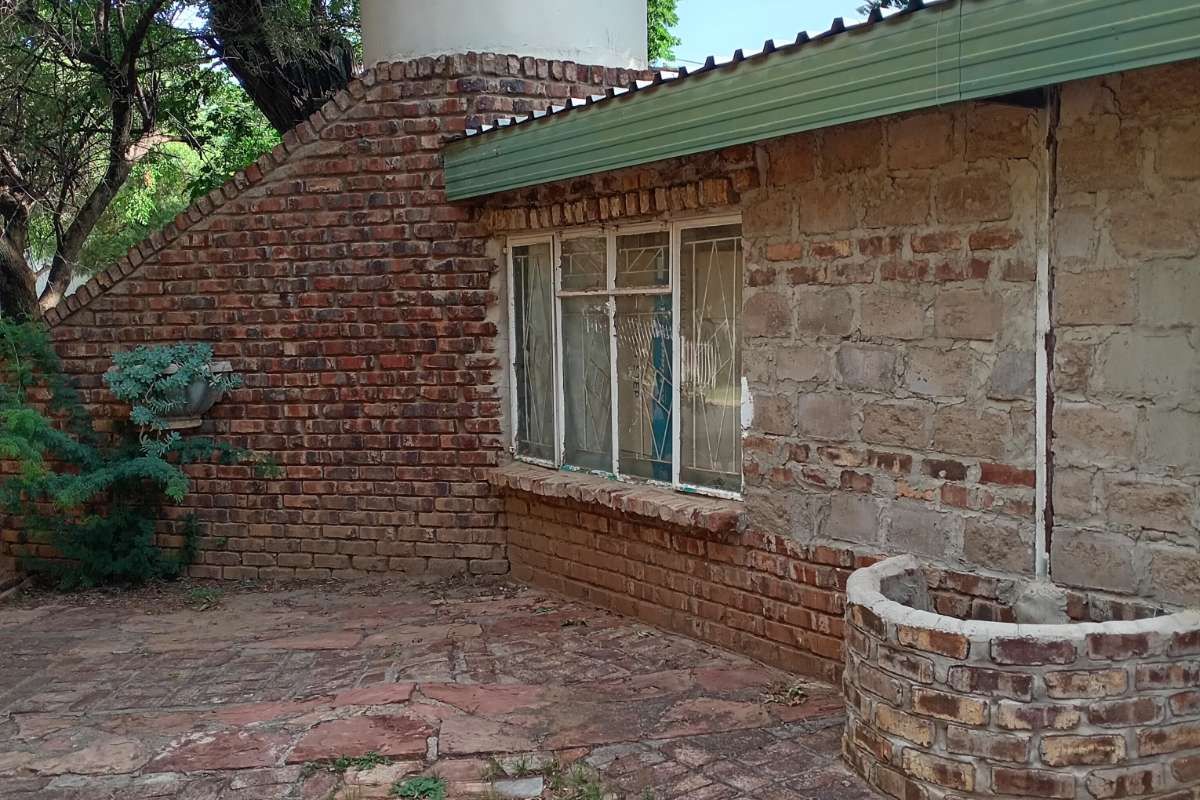 House For Sale in Christiana Central - Photo 3