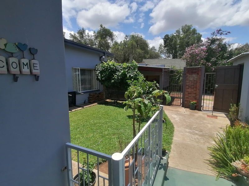 House For Sale in Modimolle Central - Photo 3