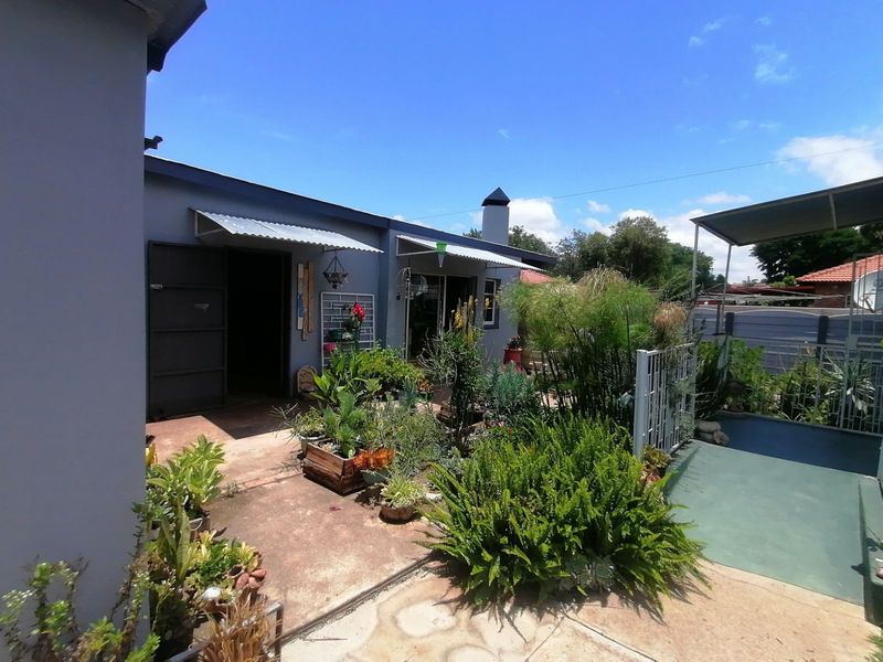 House For Sale in Modimolle Central - Photo 2